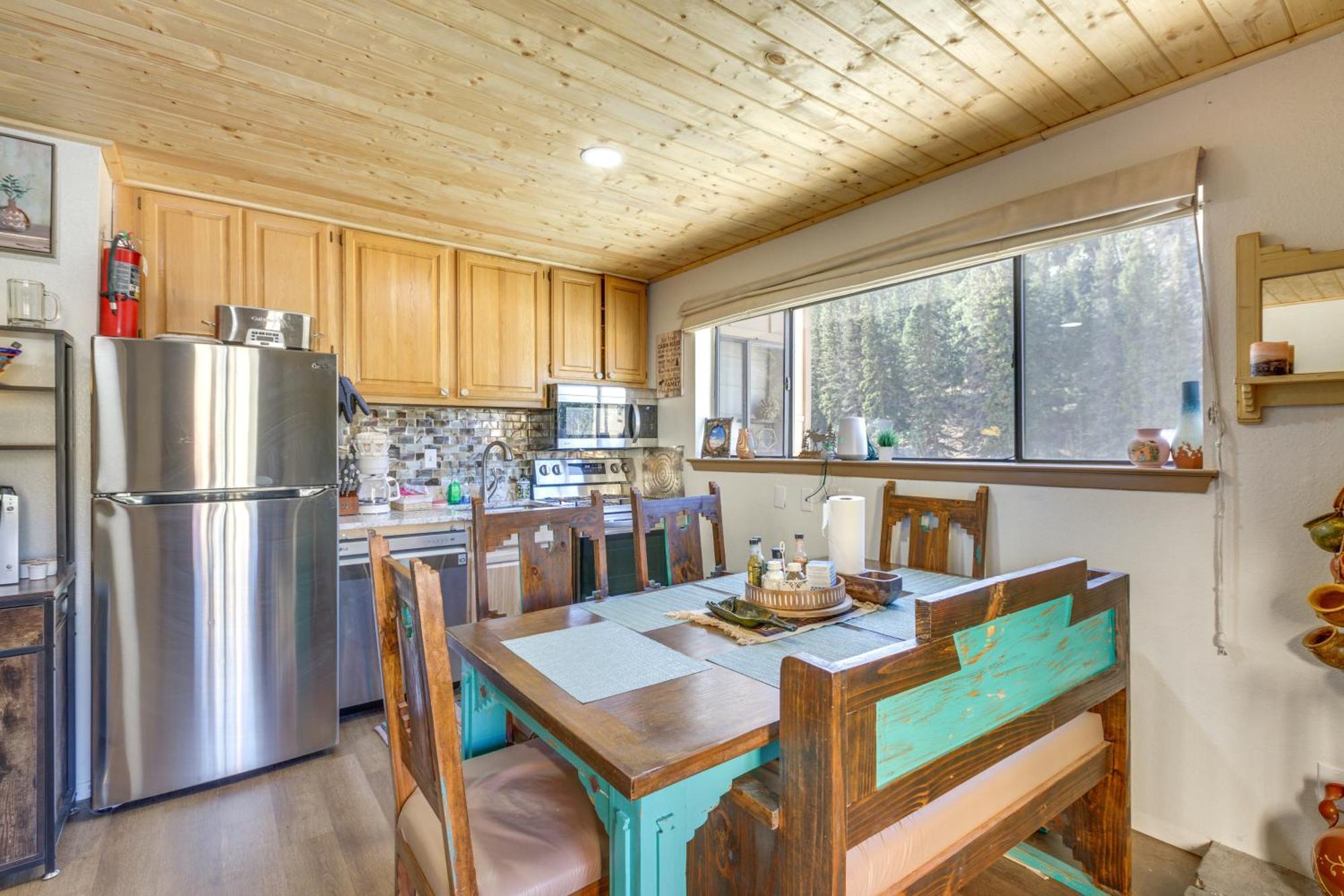 Ski-In Red River Retreat Balcony, Mountain Views! ภายนอก รูปภาพ